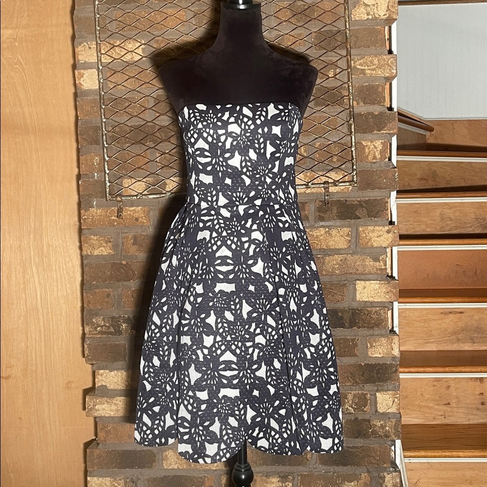 Maggy London Women's Bonded Mesh Flower Fit and Flare Navy/ White cut out 12